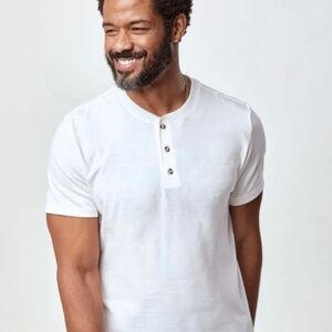 Fresh Clean Tees White Men’s Short Sleeve Henley Size 3XL